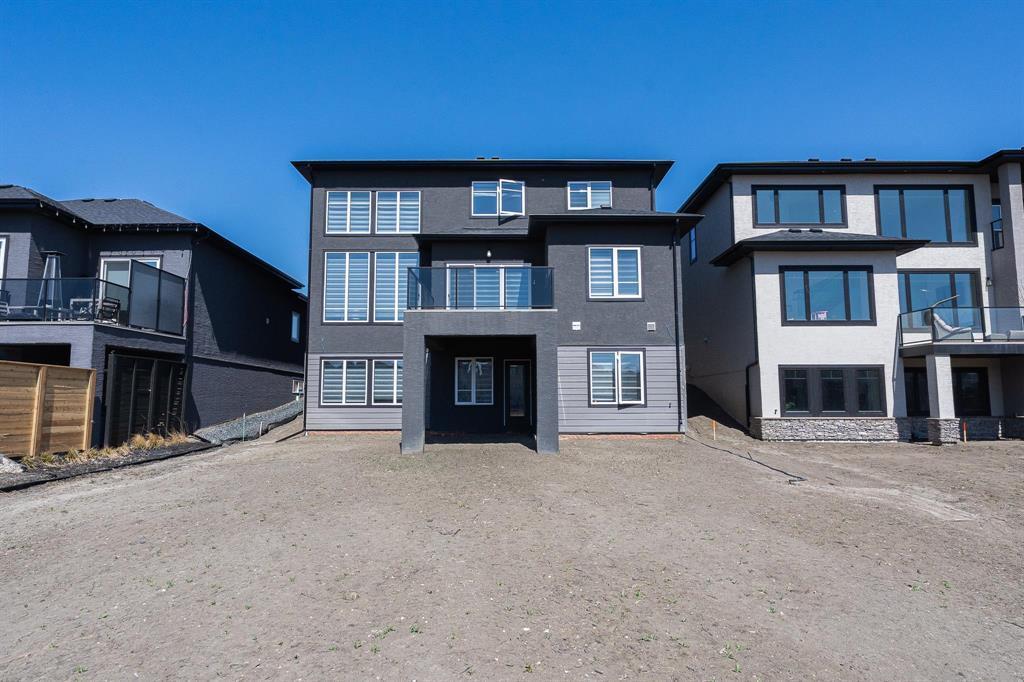 Property Photo:  135 Windflower Road  MB R3Y 0X7 