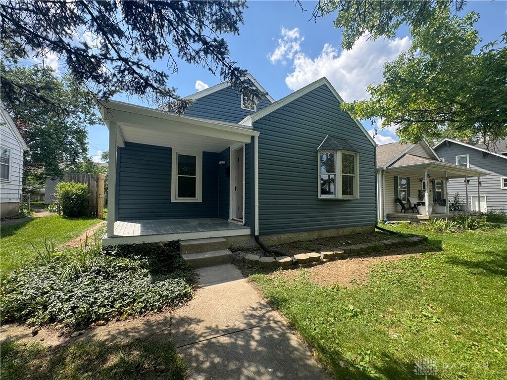 Property Photo:  2627 Wayland Avenue  OH 45420 