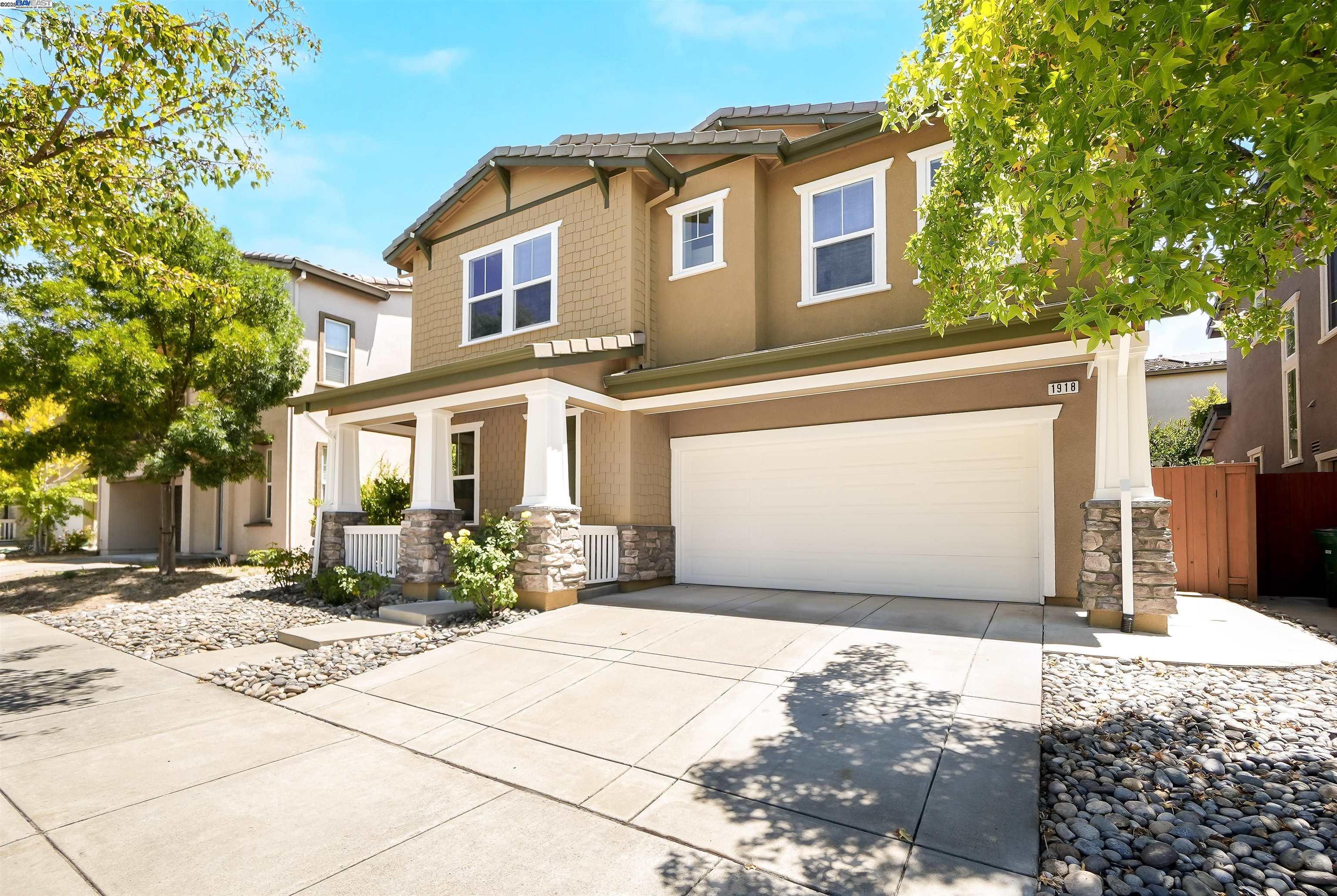 Property Photo: 1918 Lambeth Way CA 94582