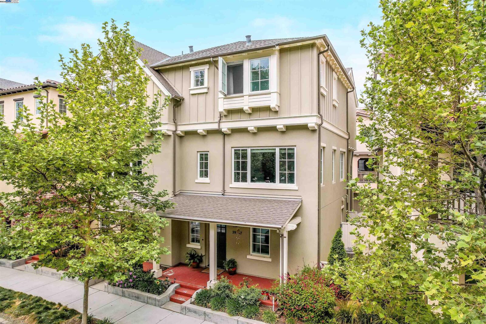 Property Photo: 39567 Stevenson Pl CA 94539
