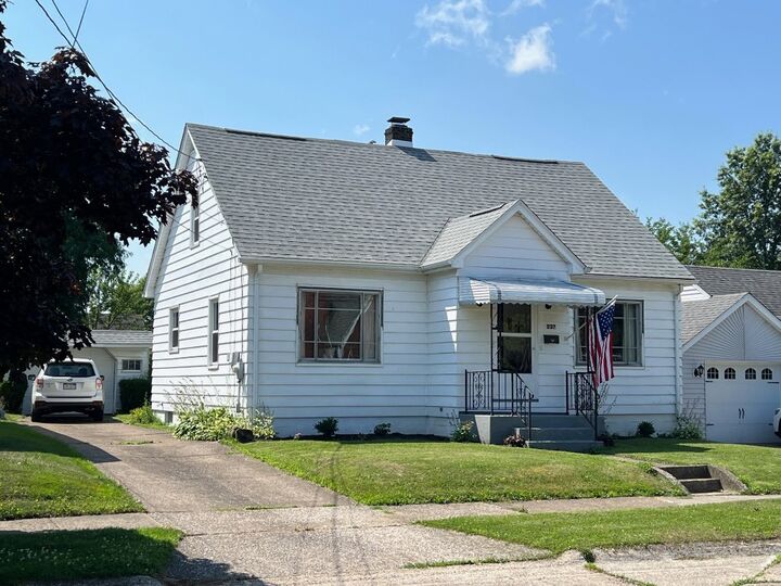 737 E 32nd Street  Erie PA 16504 photo