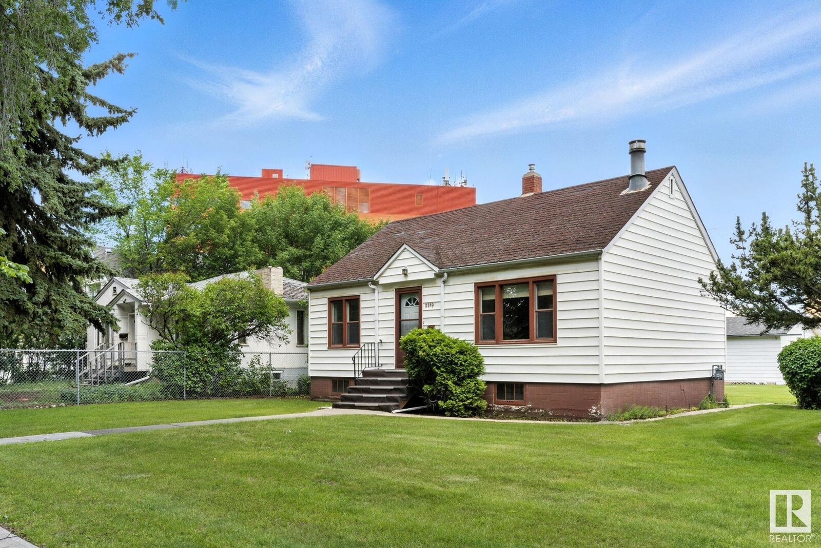 Property Photo:  11039 107 Street NW  AB T5H 2Z6 