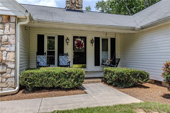 Property Photo: 9 Heather Road SE GA 30161