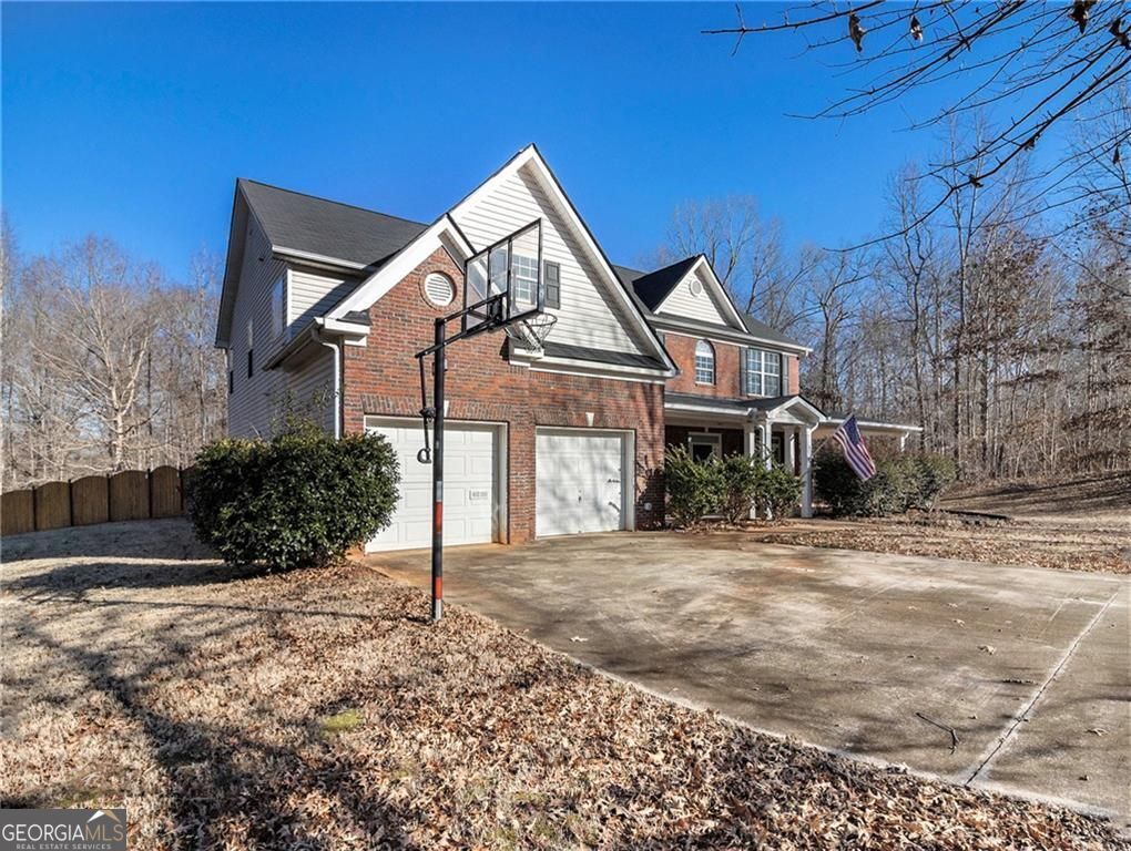 Property Photo: 1301 Crosswind Place GA 30252
