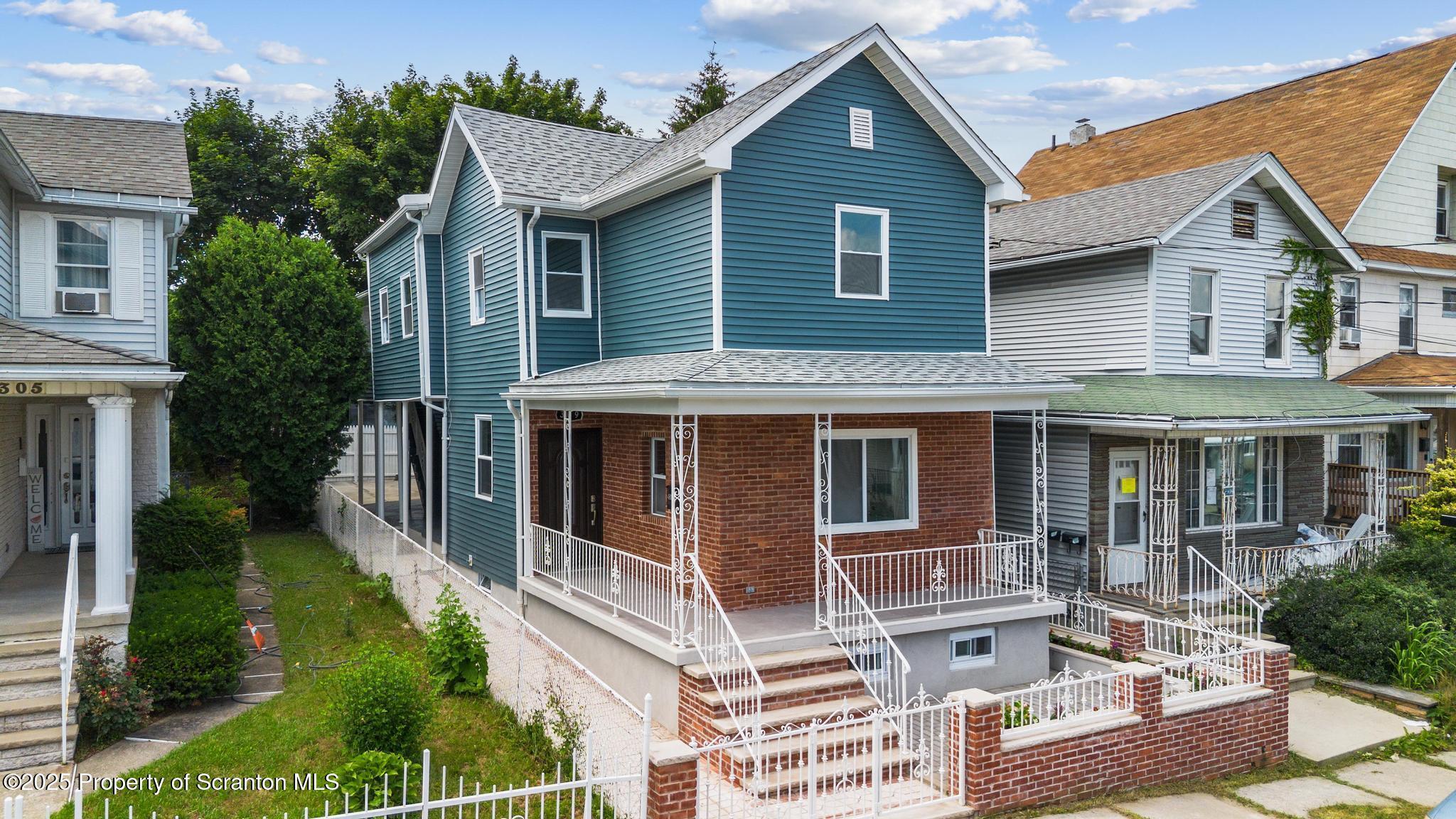 309 N Lincoln Avenue  Scranton PA 18504 photo