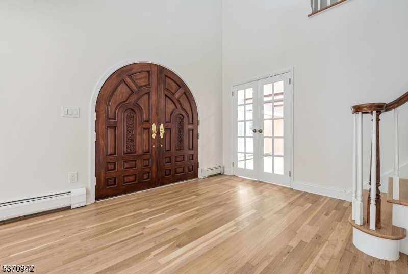 Property Photo:  39 Edgewood Ave  NJ 07481 
