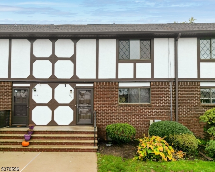 Property Photo: 176 Wildflower Ln NJ 08844