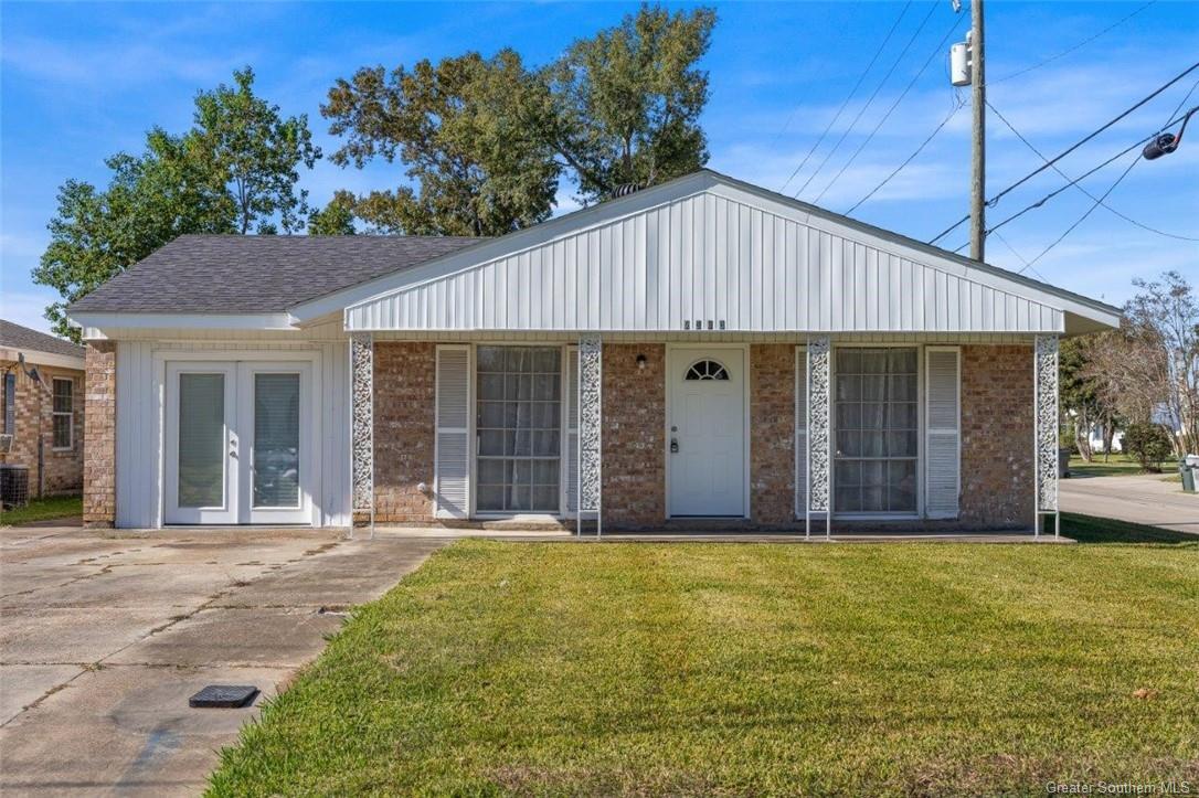 2300 Ernest Street  Lake Charles LA 70601 photo