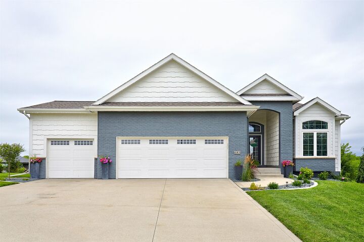Property Photo: 685 Indian Ridge Drive IA 50263