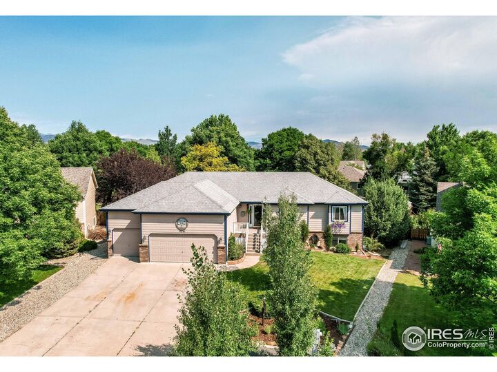 Property Photo: 4241 Fescue Dr CO 80537