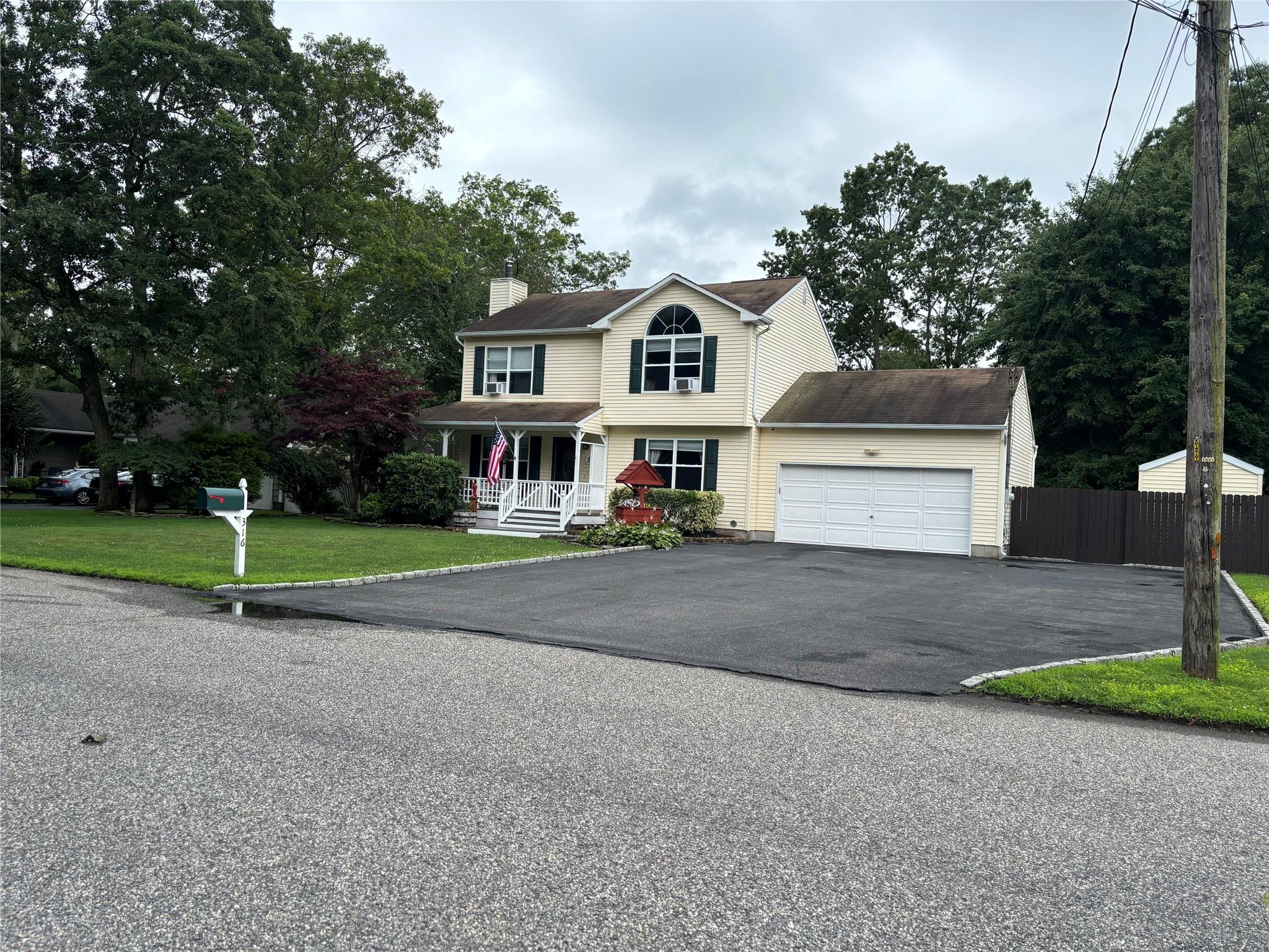Property Photo:  316 Whittier Drive  NY 11951 