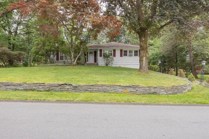 10 Glenbrook Road  Wesley Hills NY 10952 photo