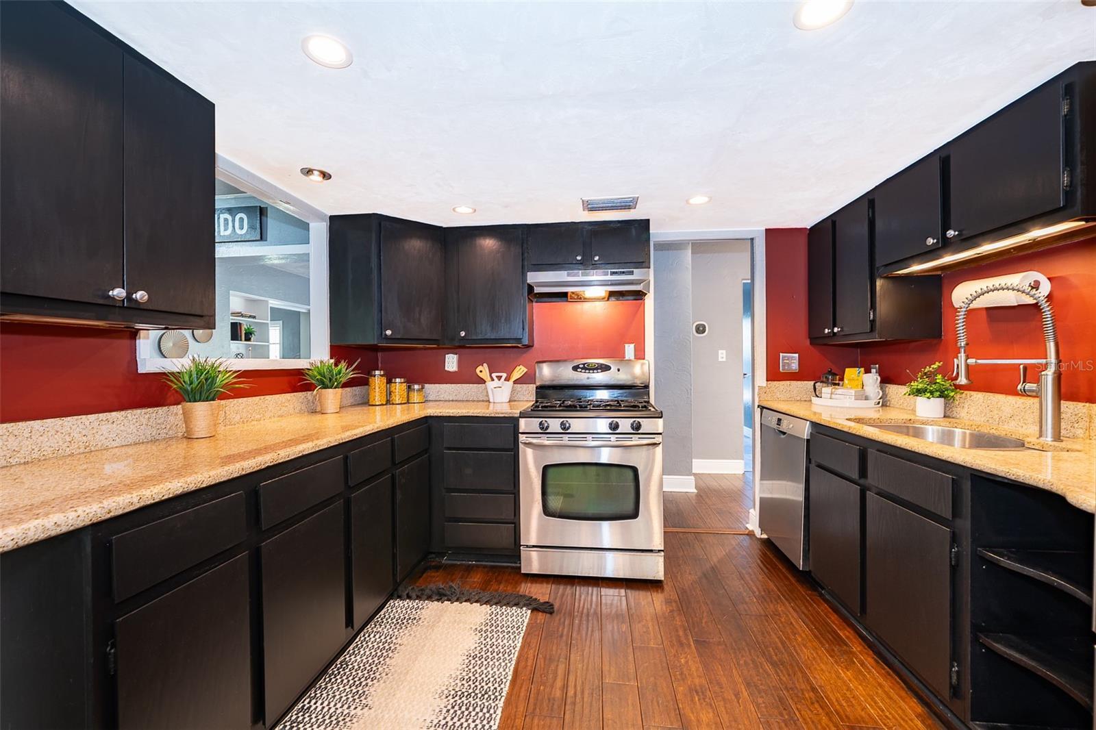 Property Photo: 1222 Golfview Street FL 32804