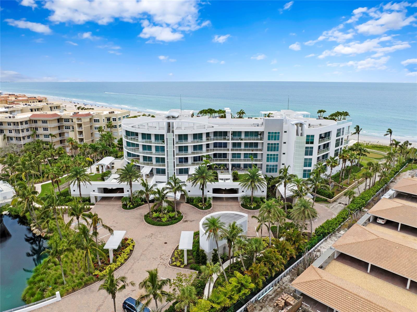 Property Photo:  2251 Gulf Of Mexico Drive 301  FL 34228 