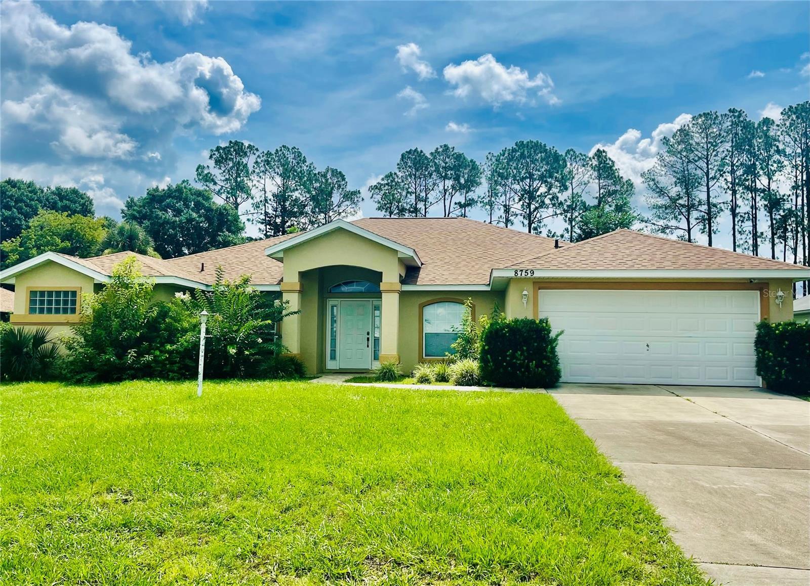 Property Photo: 8759 SW 52nd Court FL 34476