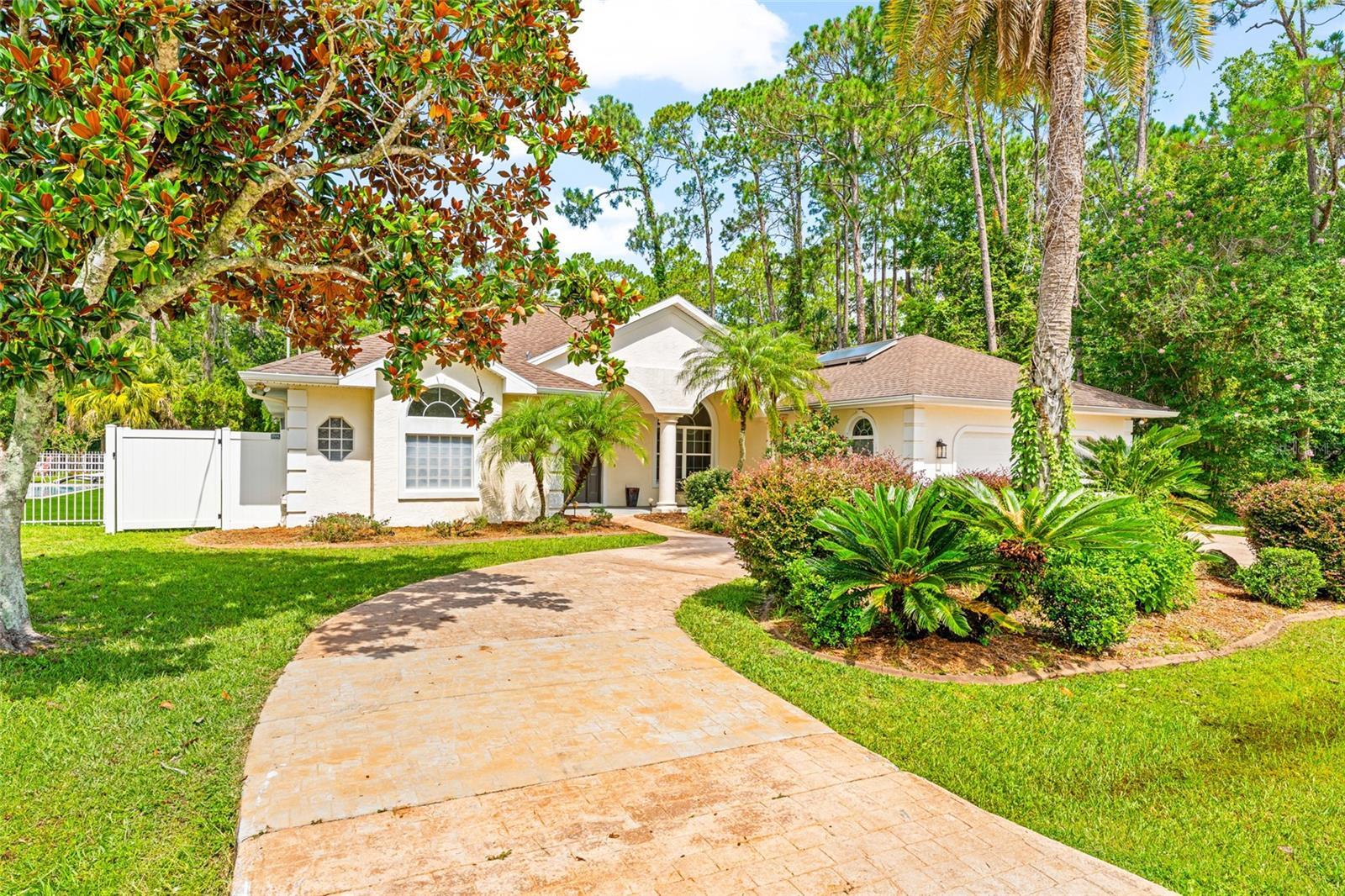 Property Photo: 68 Egret Trail FL 32164