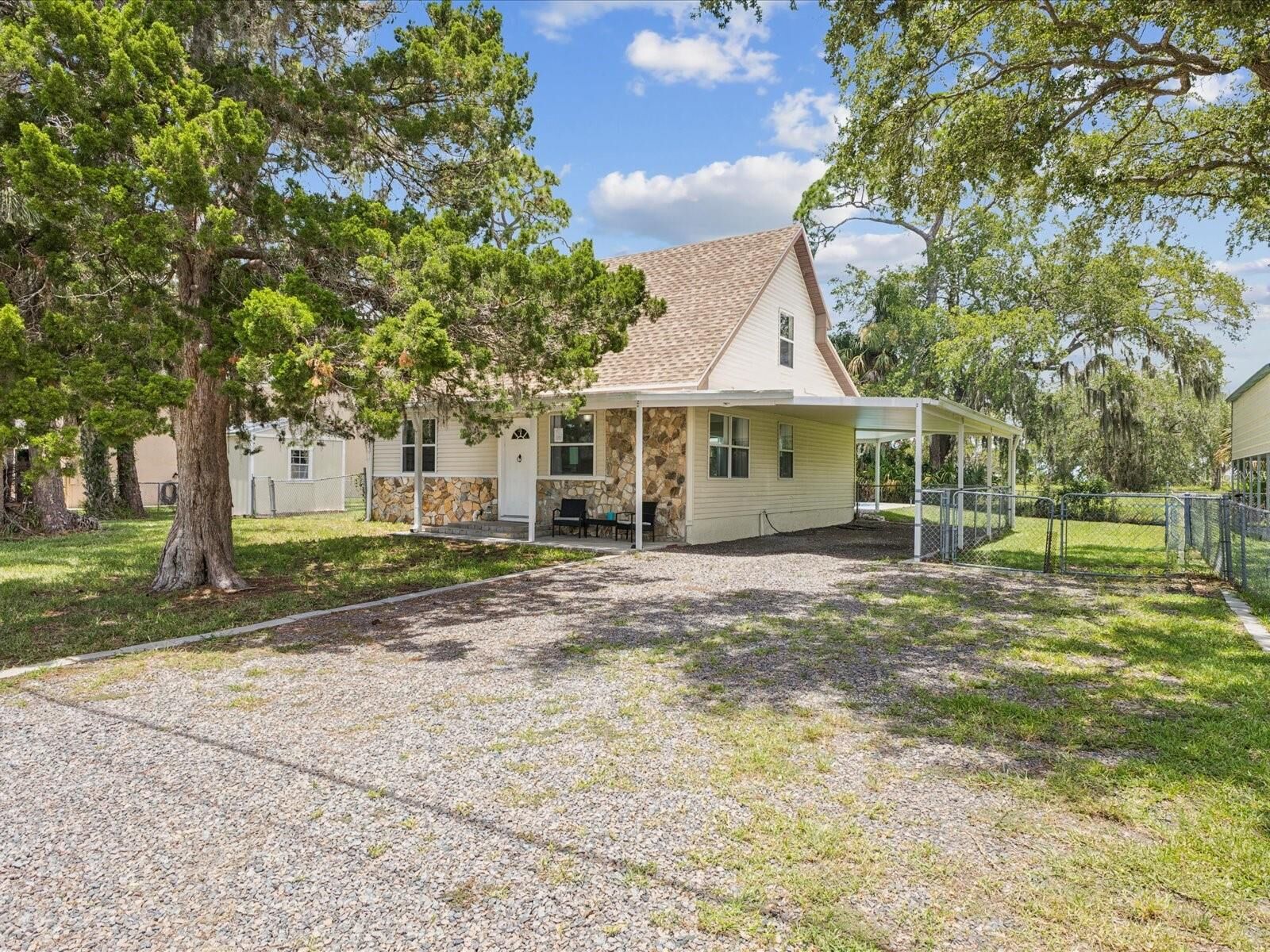Property Photo:  3579 Eagle Nest Drive  FL 34607 