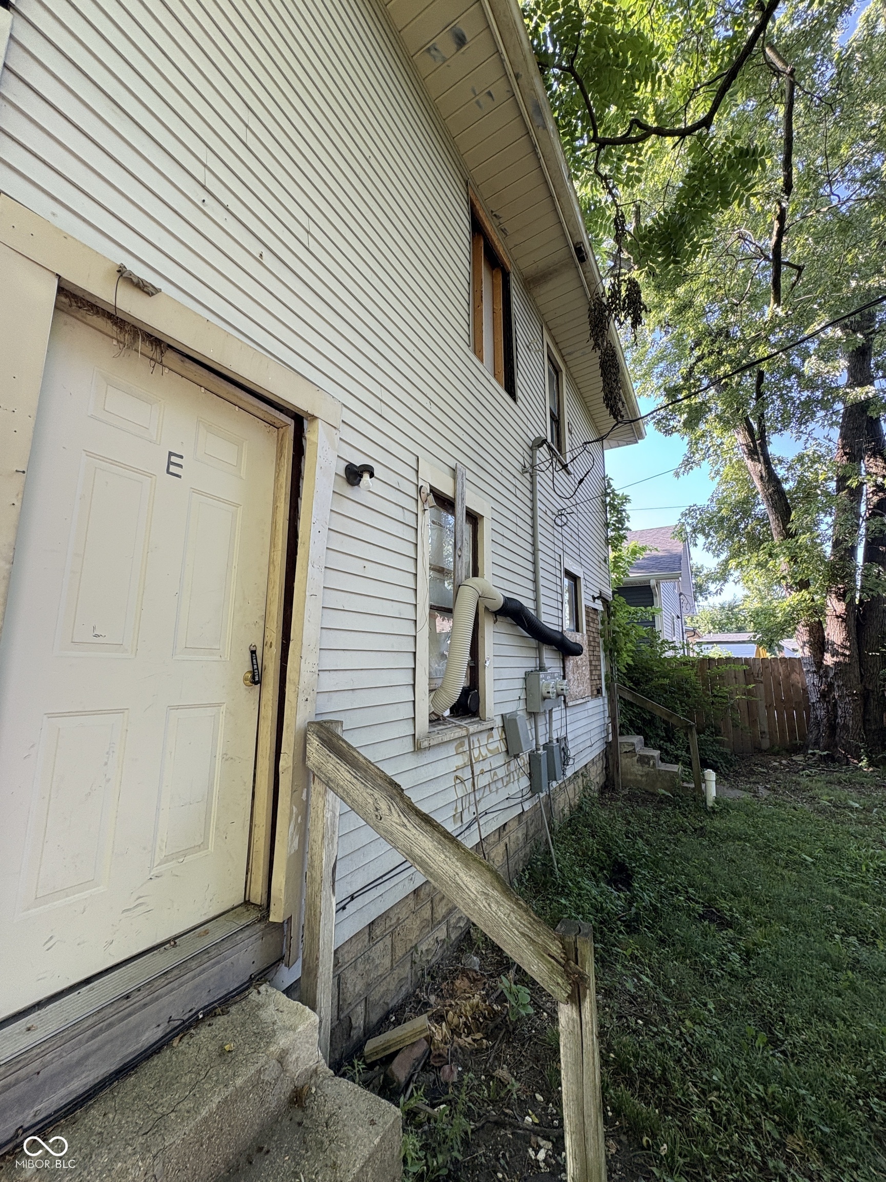 Property Photo: 646 N Temple Avenue IN 46201