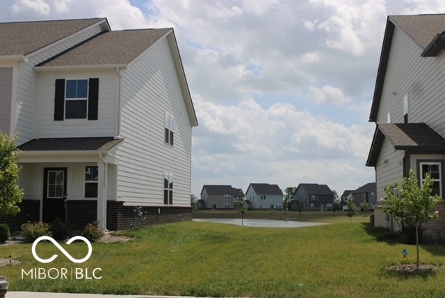 Property Photo: 1573 Torrey Lane IN 46143
