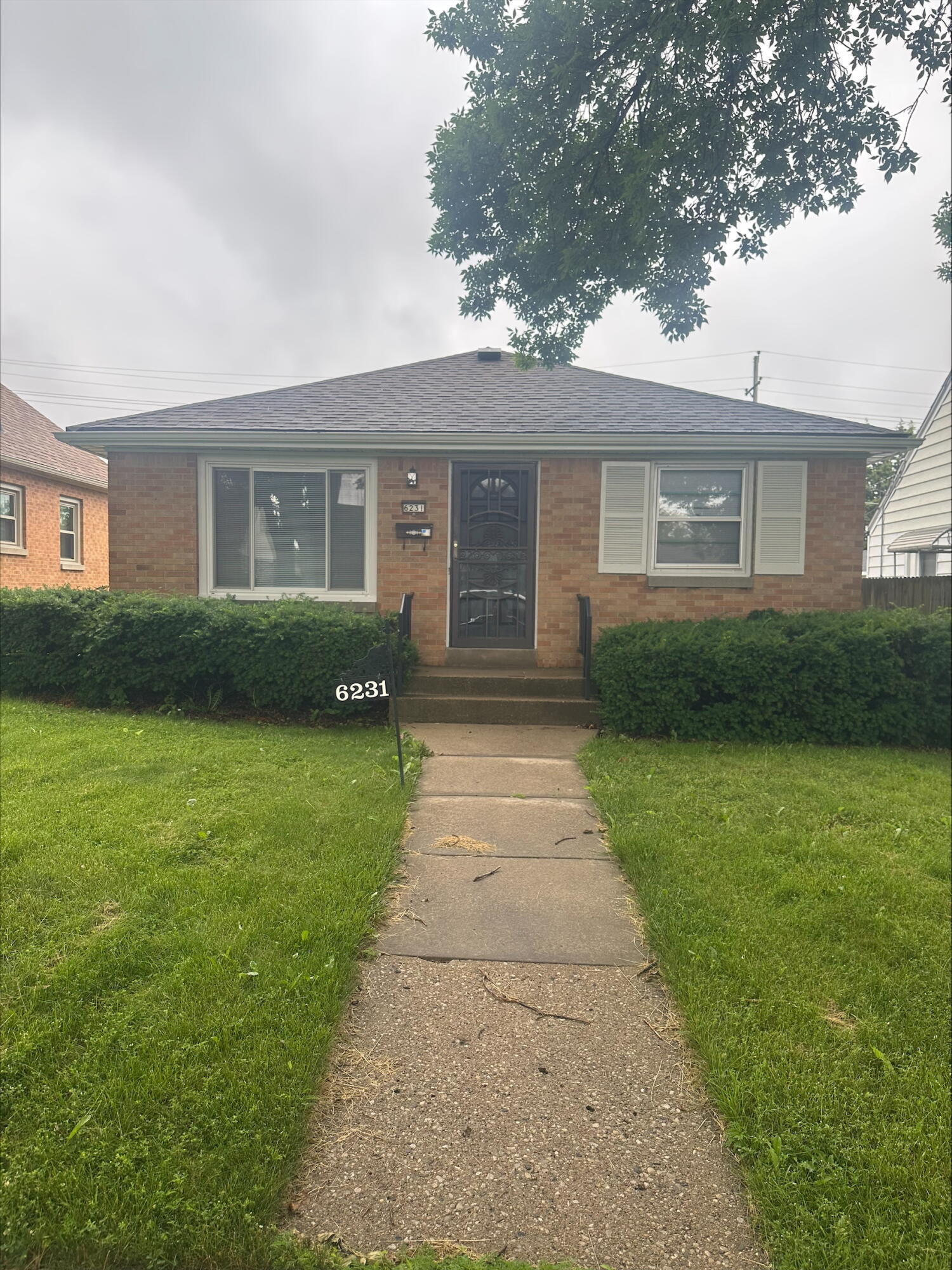 Property Photo: 6231 W Spencer Pl WI 53218