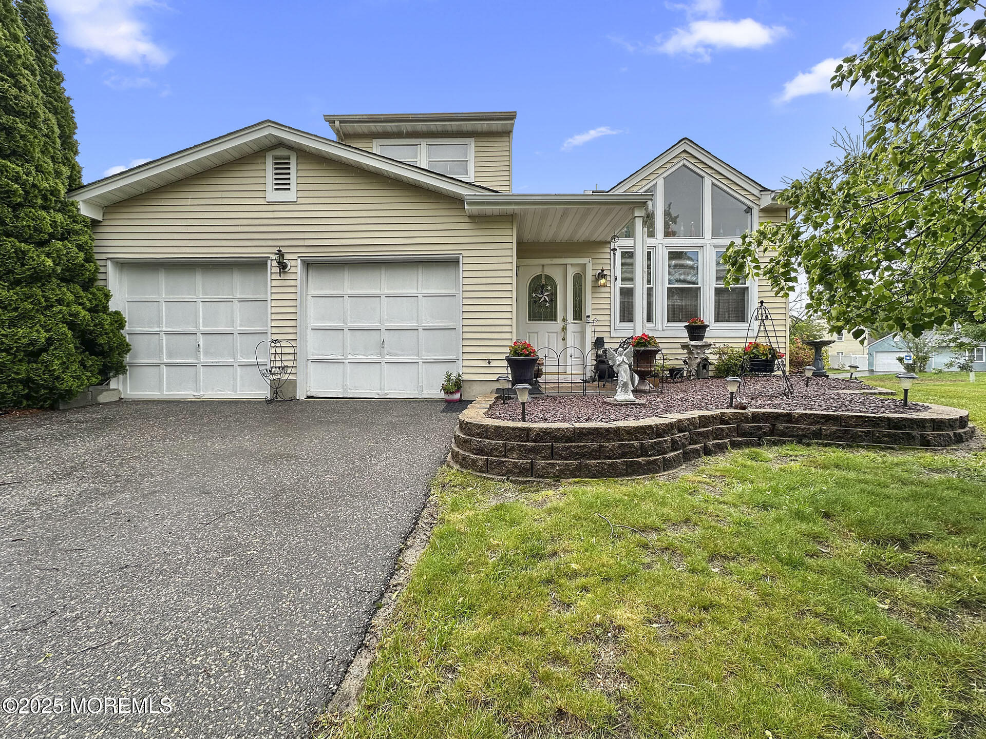 Property Photo:  9 Sami Drive  NJ 07731 