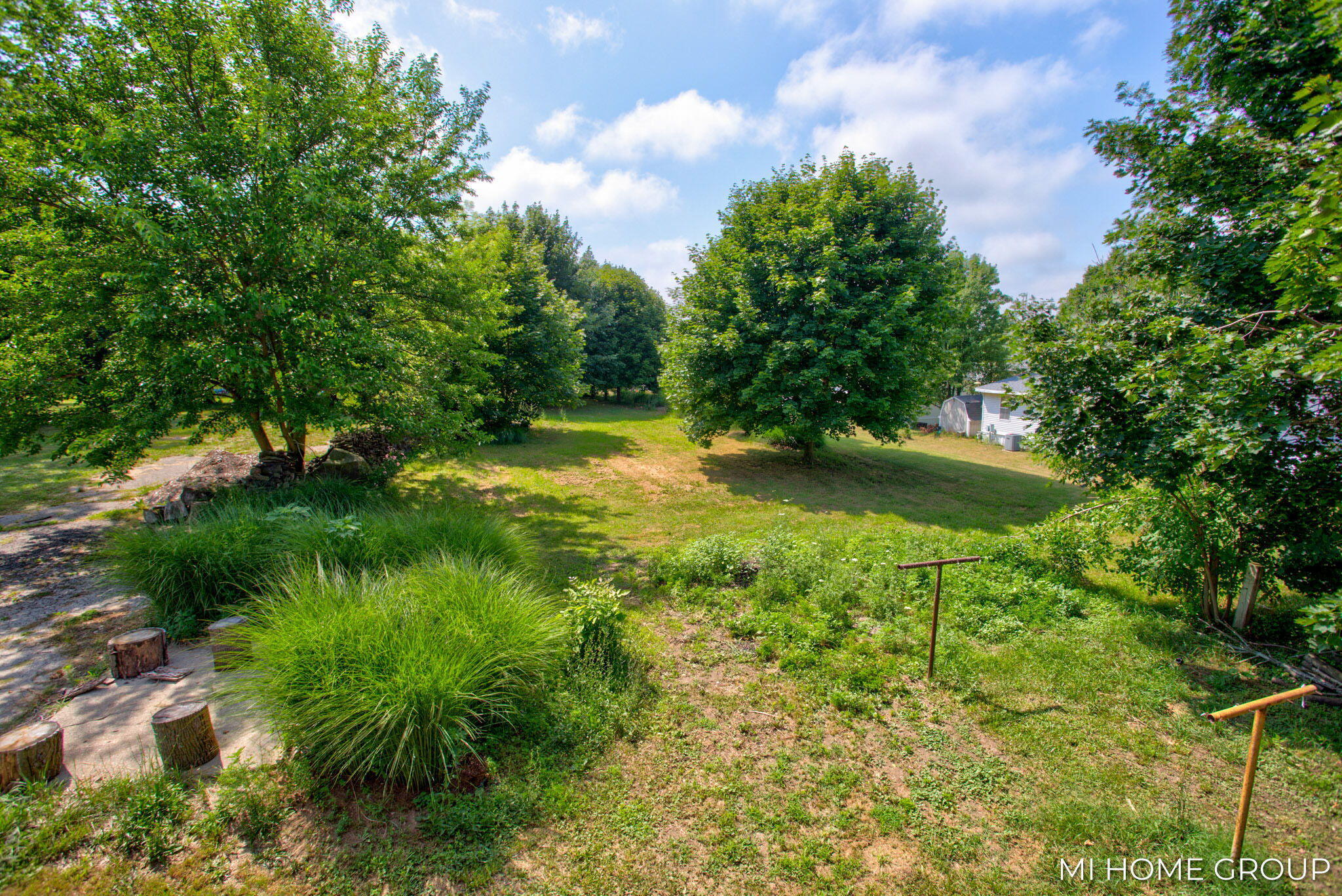 Property Photo: 715 E Main Street MI 49408