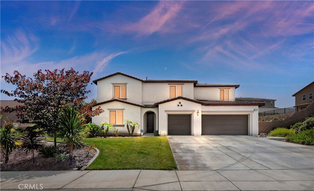 Property Photo:  9574 Alta Cresta Avenue  CA 92508 