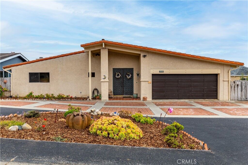 Property Photo:  750 Luisita Street  CA 93442 