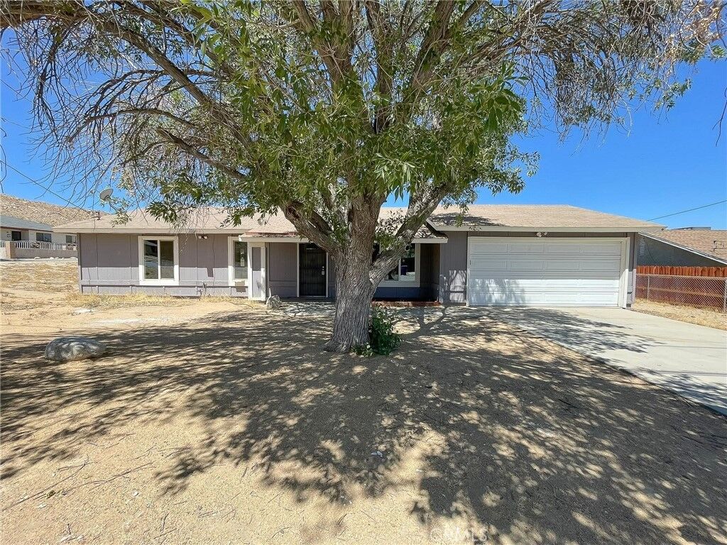 Property Photo: 40205 162nd Street E CA 93591