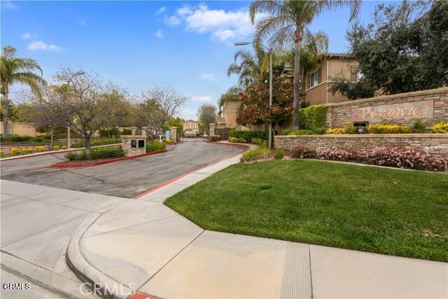 Property Photo:  26520 Arboretum Way 1904  CA 92563 
