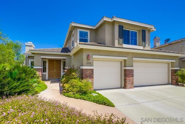 Property Photo:  1752 Russet Leaf Court  CA 92019