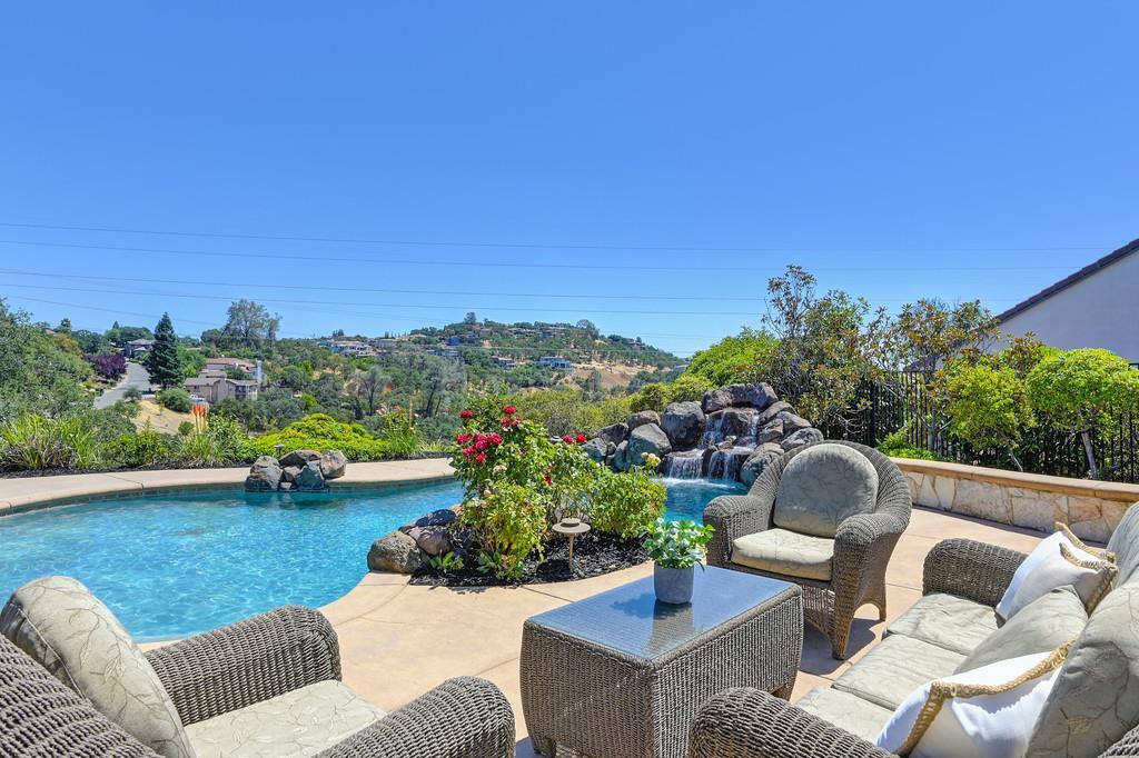 Property Photo: 8105 Trevi Way CA 95762