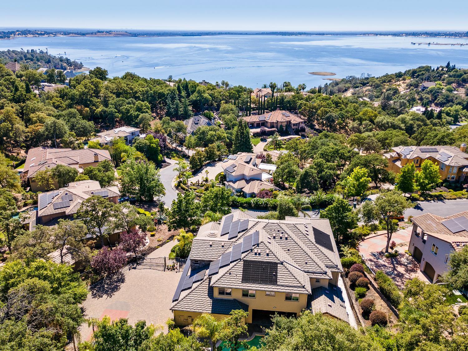 Property Photo: 1410 Crocker Drive CA 95762