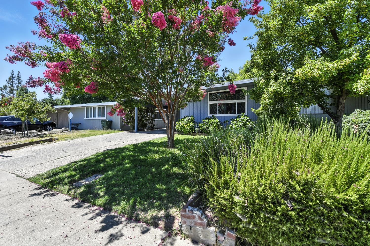 Property Photo: 4601 Foster Way CA 95608