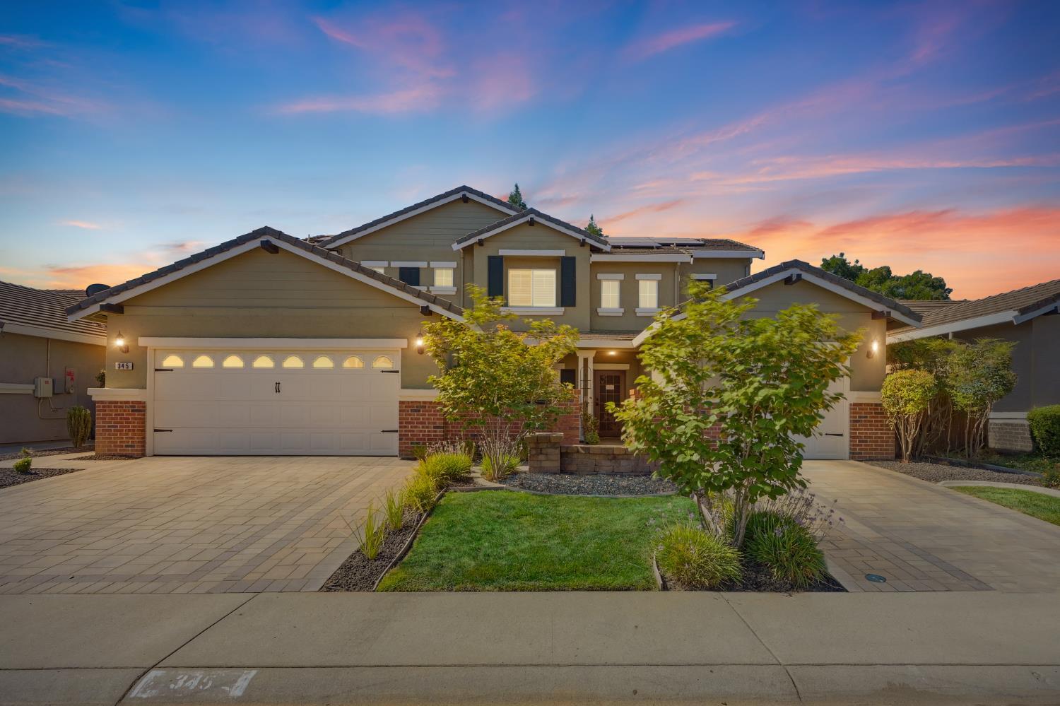 Property Photo: 345 Saint Lucia Way CA 95648
