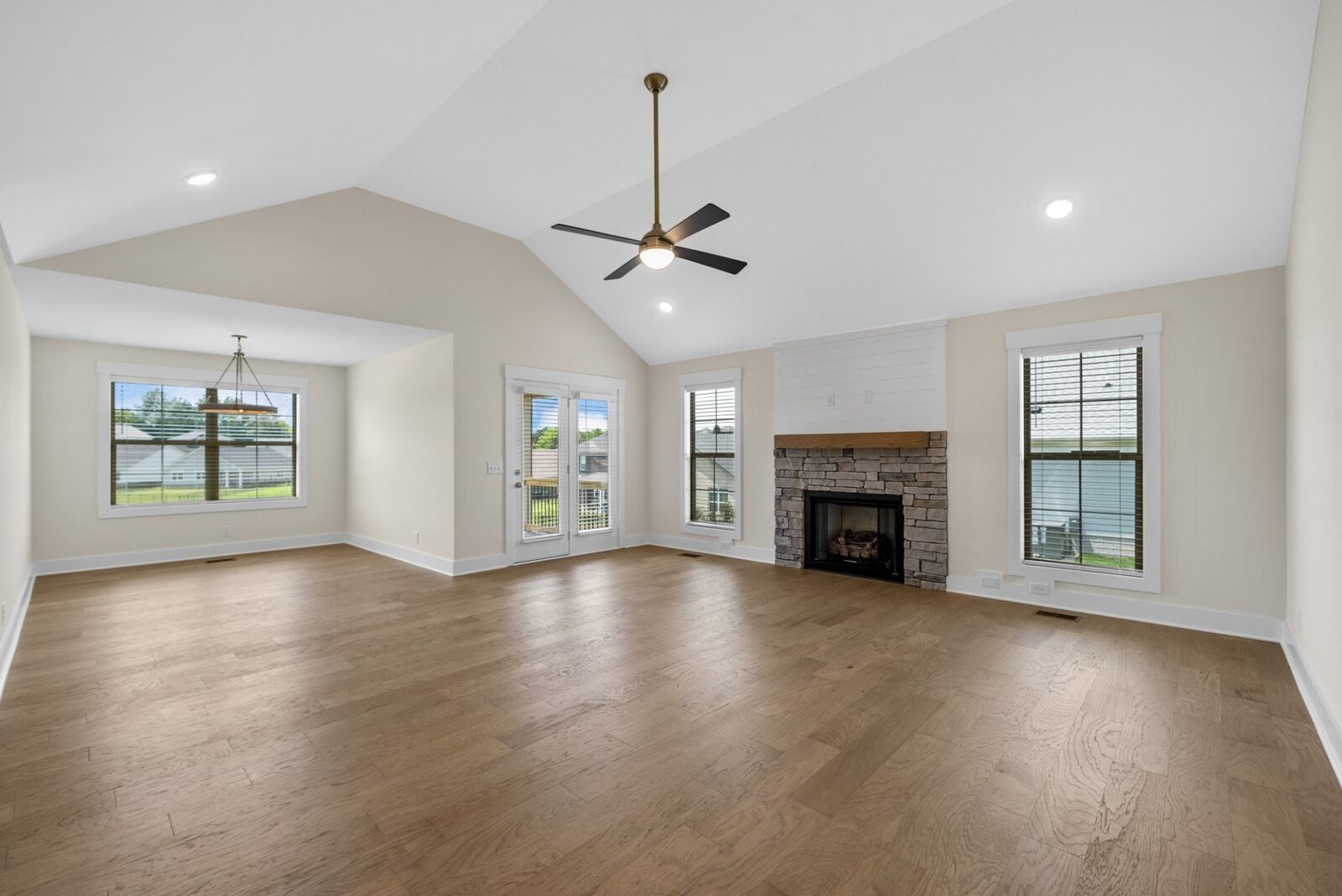 Property Photo: 1605 Collins View Way TN 37043