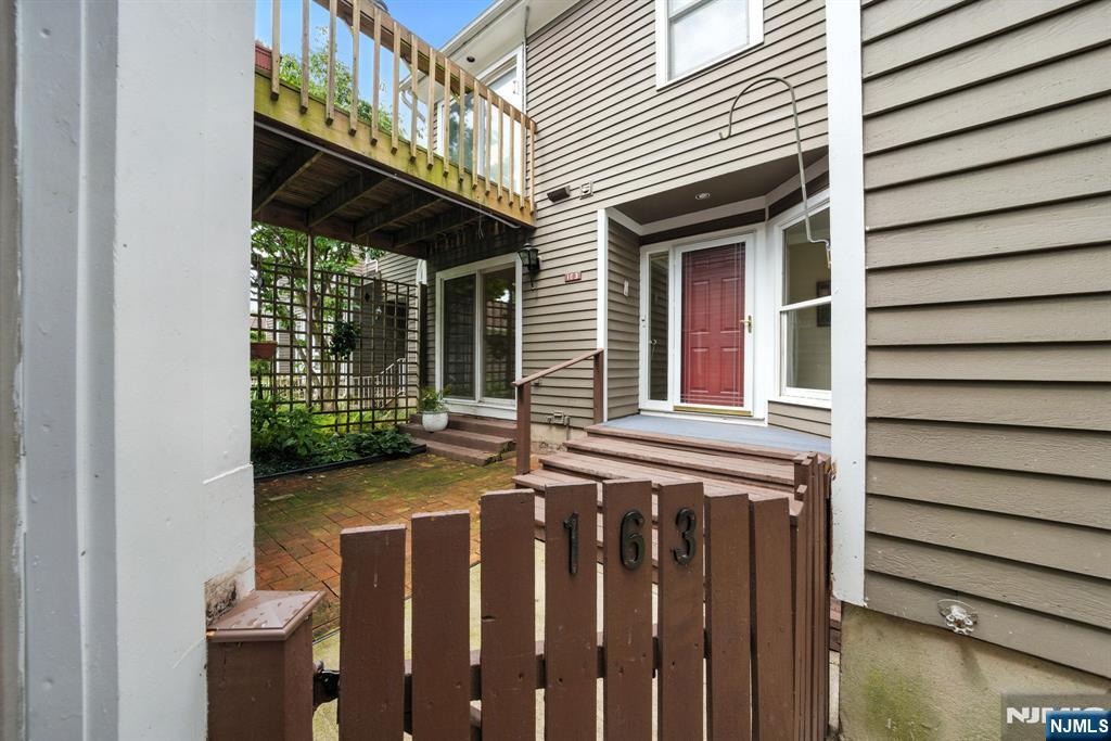 163 Grandview Lane  Mahwah NJ 07430 photo