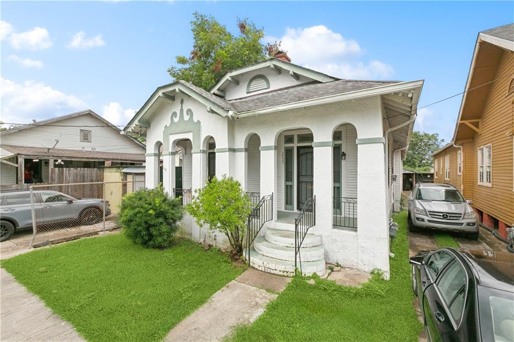 Property Photo: 2025 Lowerline Street LA 70118
