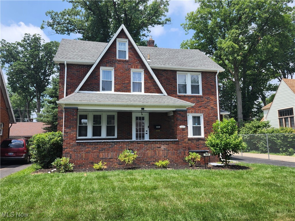 Property Photo: 343 Genesee Avenue NE OH 44483