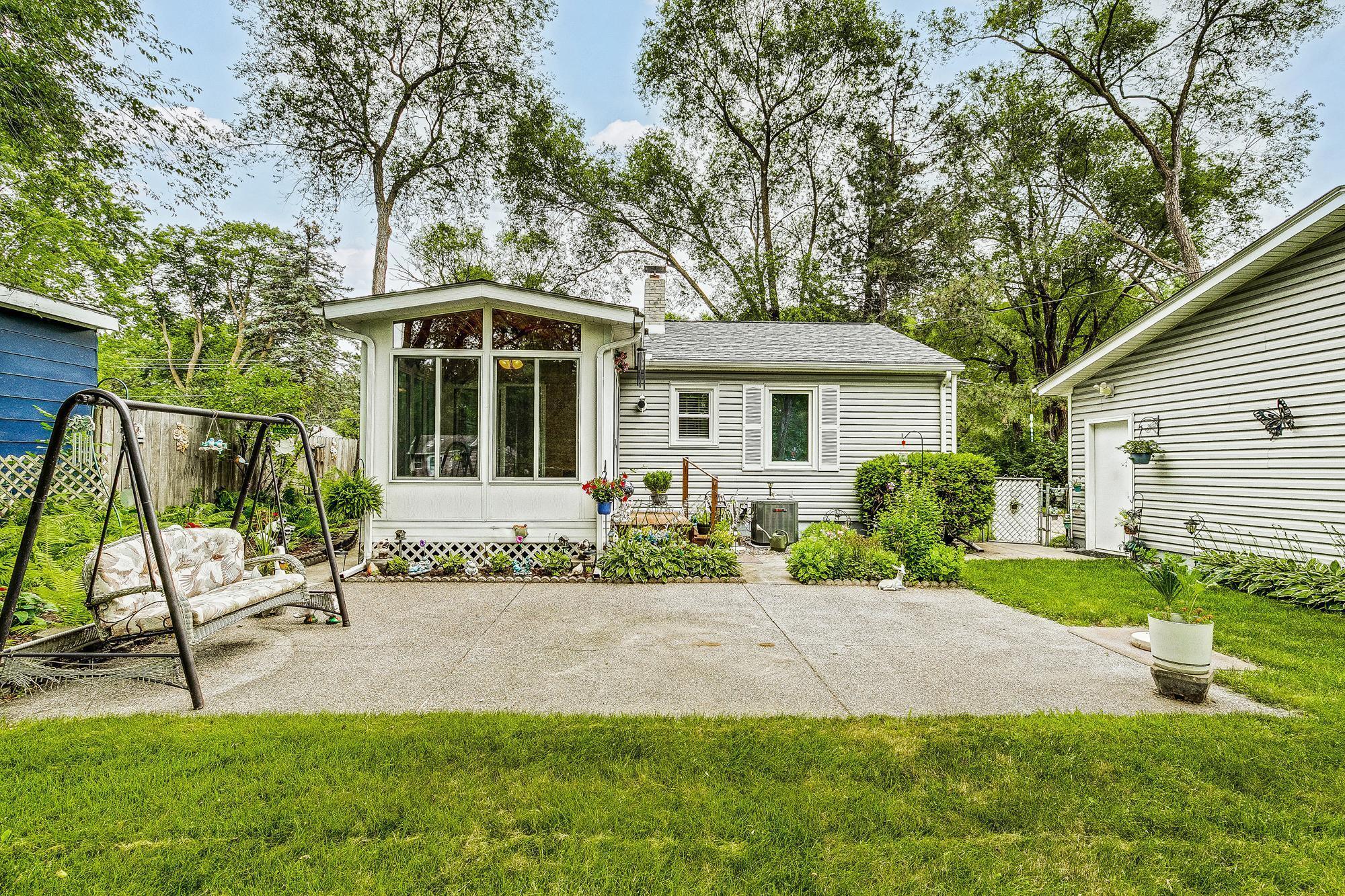 Property Photo: 536 County Road J W MN 55126