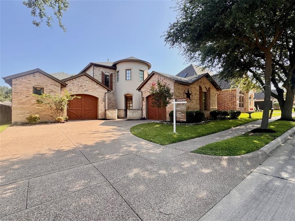 Property Photo: 6415 Vintage Lake Drive TX 76016
