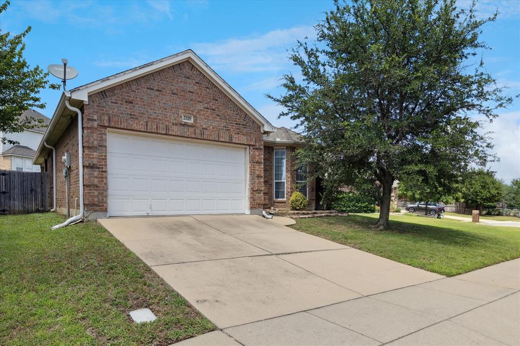 Property Photo: 2329 Moccassin Lane TX 76177