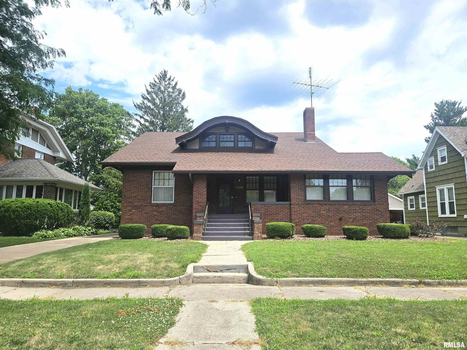 Property Photo: 1155 N Cherry Street IL 61401