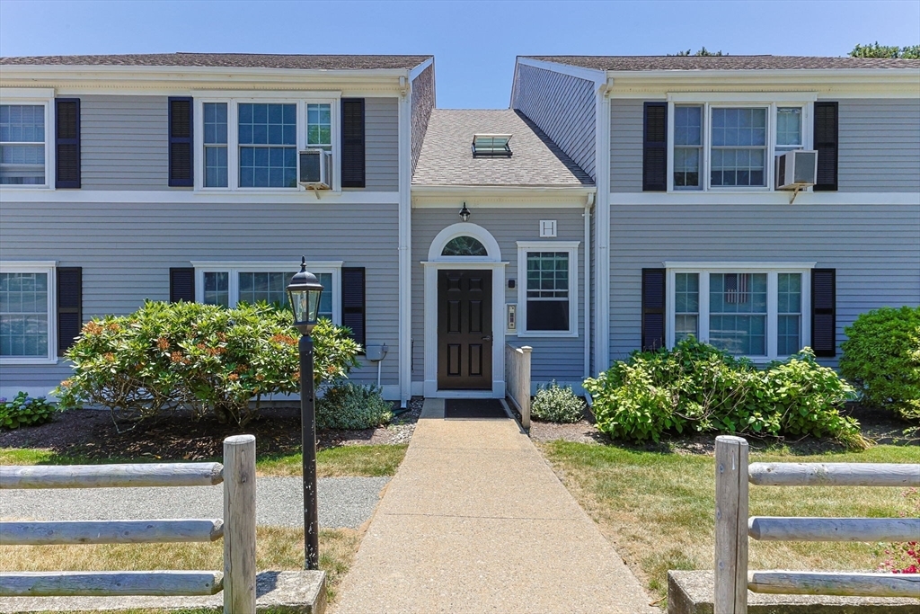 Property Photo:  2 Englewood Dr H1  MA 02645 