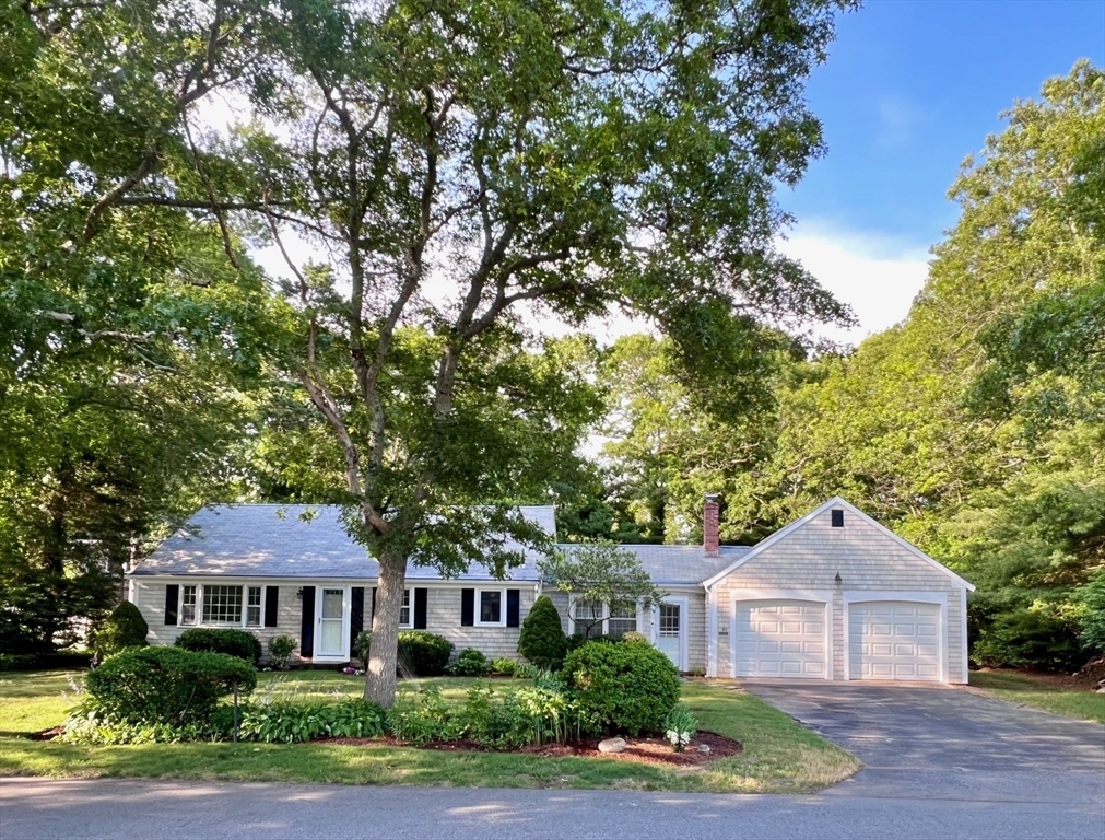 Property Photo:  40 Highland  MA 02632 