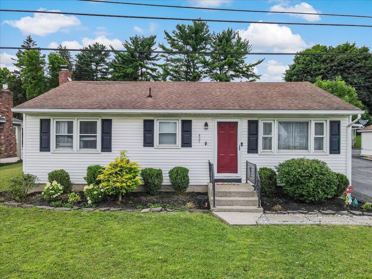 Property Photo:  489 Sportsman Club Road  PA 18064 