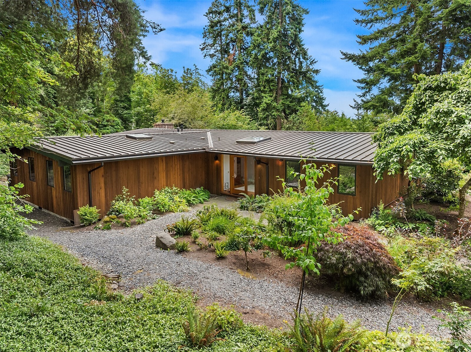 Property Photo: 13633 SE 1st Street WA 98005
