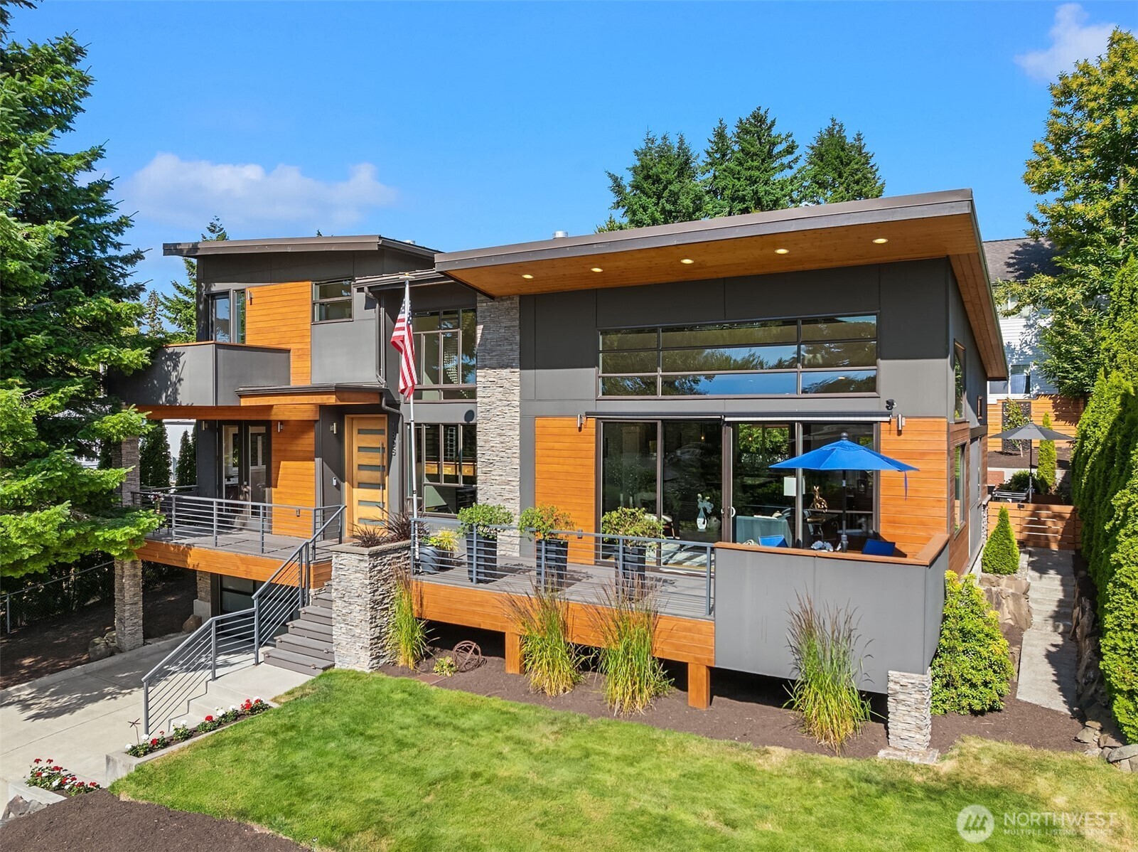 1808  2nd Street  Kirkland WA 98033 photo