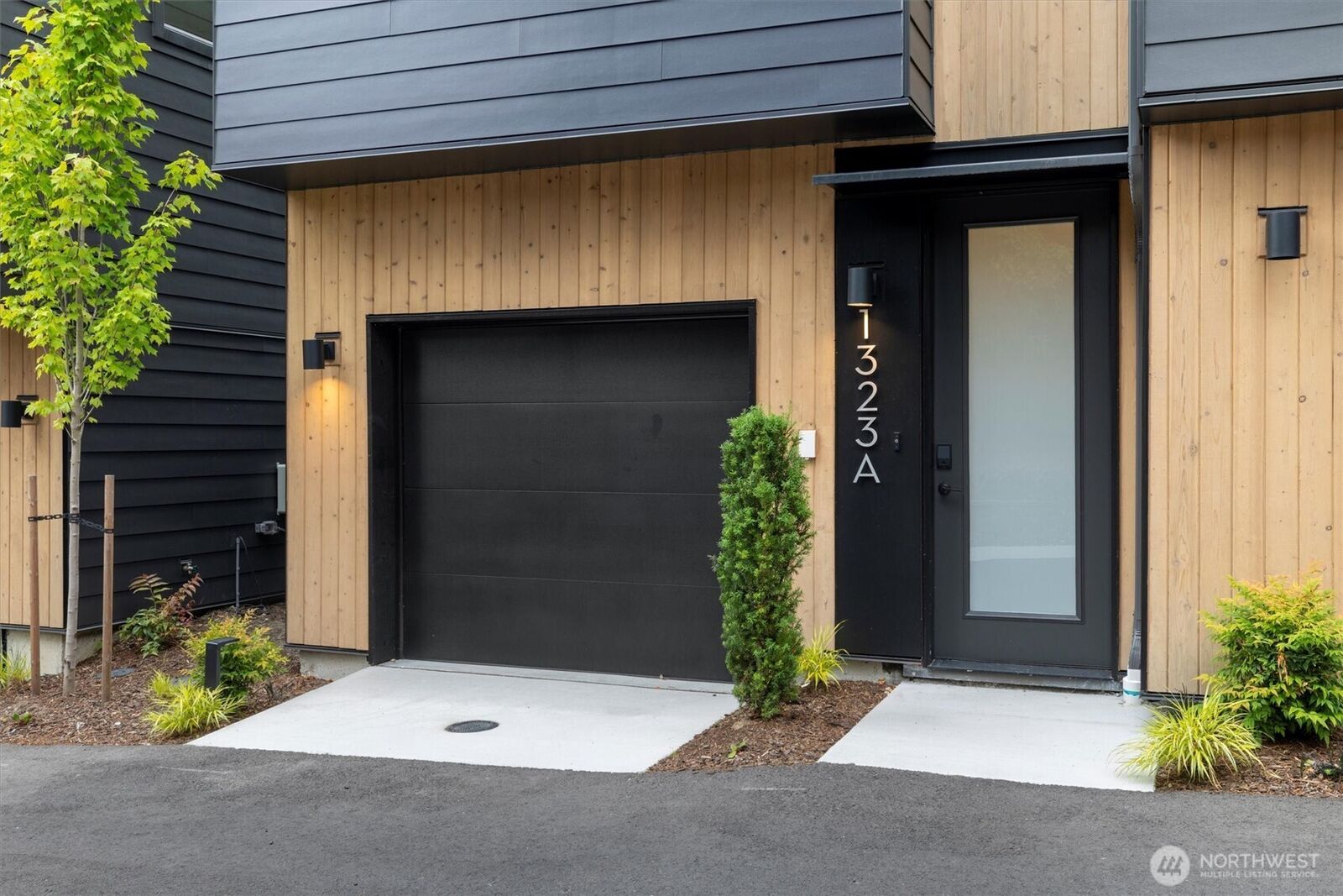 Property Photo: 1323 N 185th Street A WA 98133