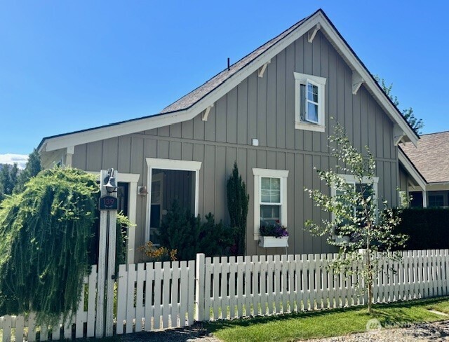 Property Photo: 139 Malarkey Lane WA 98844